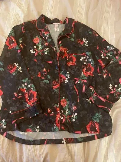 Victoria's Secret bows and floral pj set - Image 4
