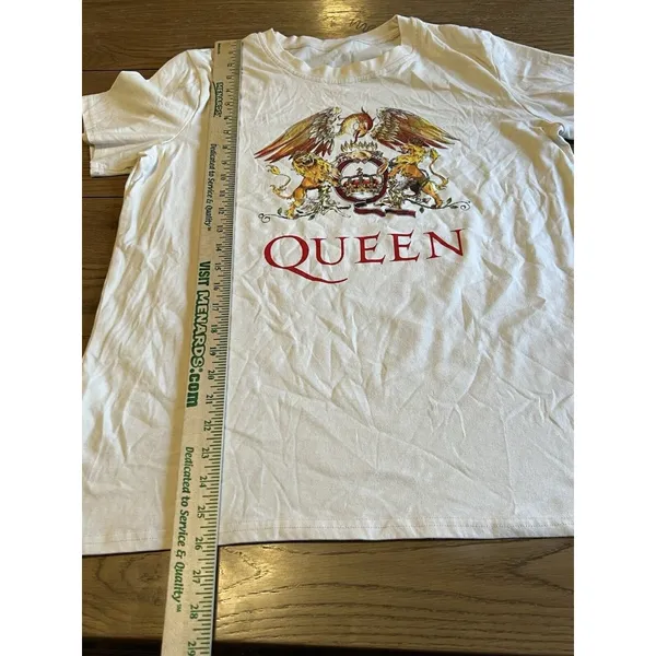 Queen Women Beige T-Shirt Graphic Logo Casual Crewneck Pullover‎ Short Sleeve XL - Image 3