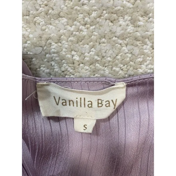 Vanilla Bay maternity long lilac V-neck pleated dress, size S - Image 8