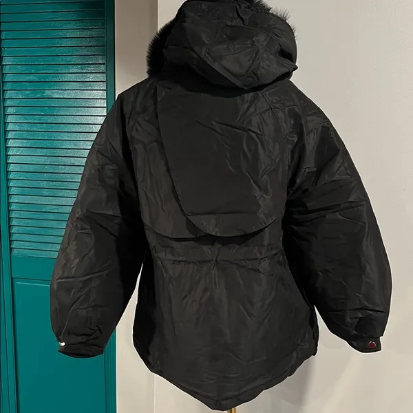 NEW with tags - Black Puffer Parka w/ Detachable Faux Fur Lining + Cinch Waist - Image 9