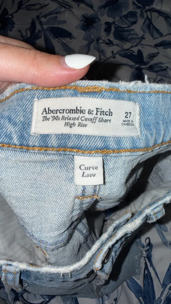 Abercrombie 90s High-Rise Relaxed Cut-Off Shorts - Image 2