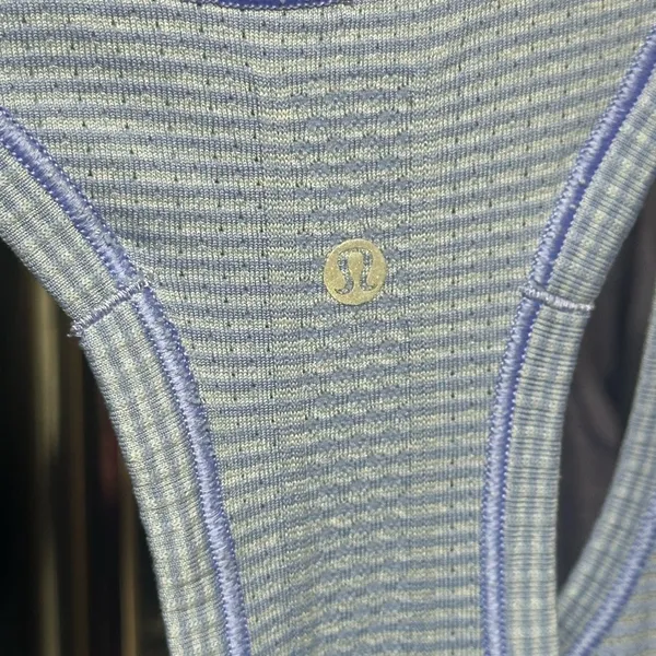 Lululemon swiftly tank size 4 - Image 2