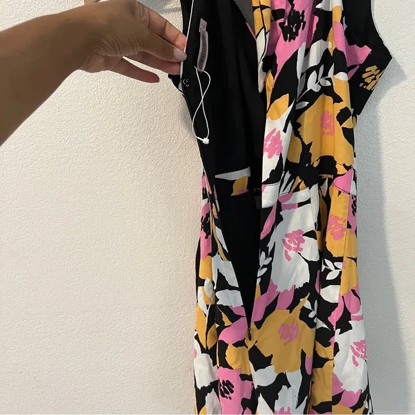 Skylar Rose Multicolor Floral Print Faux Wrap Style V Neck Skirted Romper Size S - Image 7