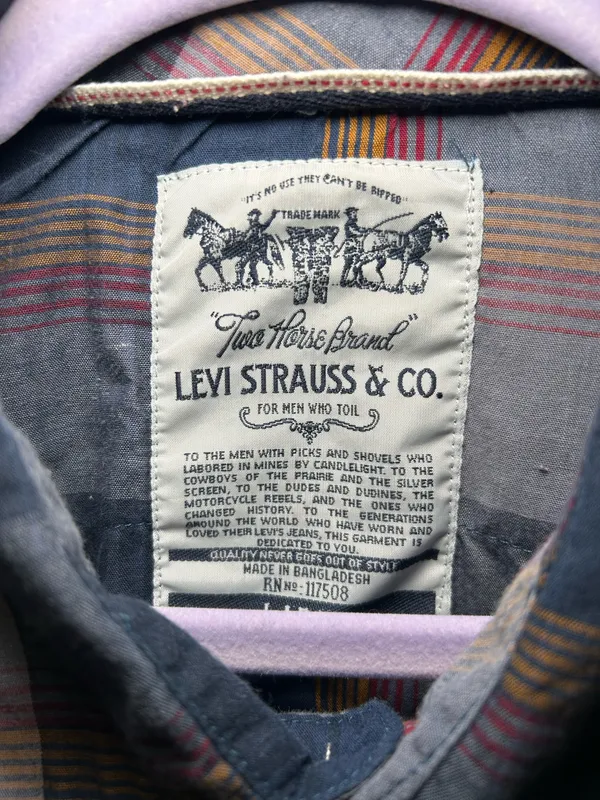 Levi’s Strauss & Co Flannel Men’s Shirt - Image 3