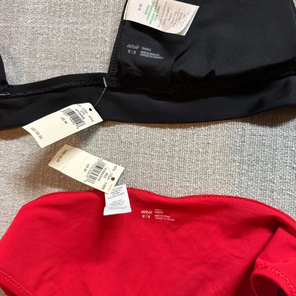 Aerie Bikini Set Size Medium Black Triangle Top Red Cheeky Bottoms Two Piece NWT - Image 3