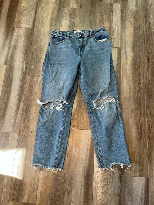 Abercrombie & Fitch Curve Love Ultra High Rise 90s Straight Jeans - Image 2