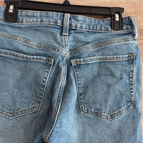 Old Navy Light Blue Distressed Ankle Jeans - Image 3