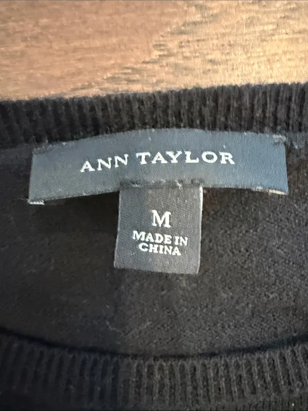 Ann Taylor Black Crewneck Sweater with Cut Out Sleeve Details - Medium - C55-029 - Image 2