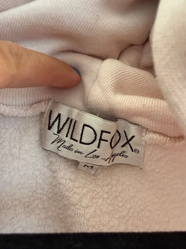 Wildfox Hutton Sweatshirt Hoodie in Seahell Pink size medium relaxed cozy - Image 8