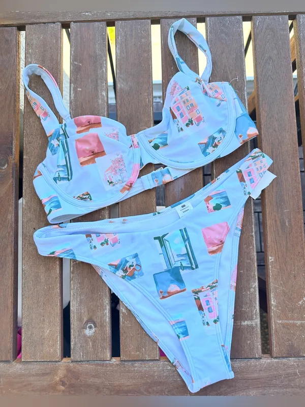 NWT Abercrombie & Fitch Bikini Set - Light Blue Postcard Pattern - M/S - Image 8