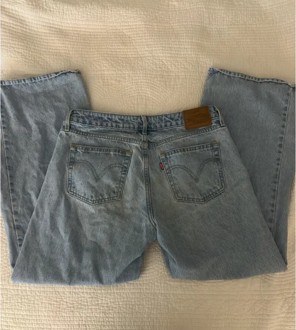 Levi’s Low Loose Jeans - Image 3