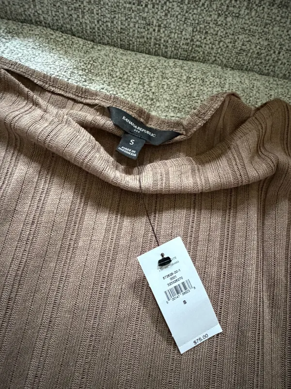Banana republic top  - Image 2