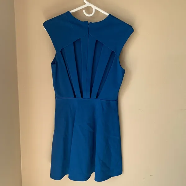 Urban Outfitters Silence and‎ Noise Blue cutout back Dress NWT size M - Image 4