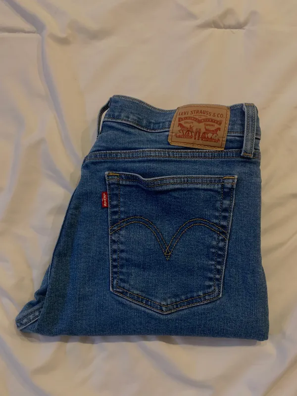 Levis Jeans - Image 2
