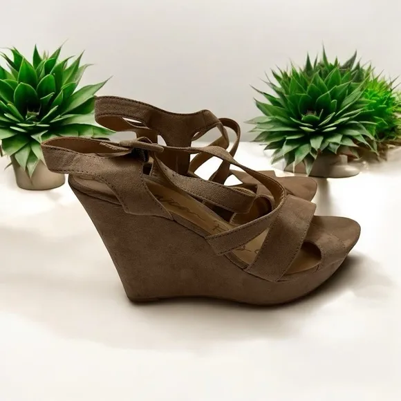 American Rag Wedge Sandals‎ Tan 6 Strappy Faux Suede Platform - Image 2