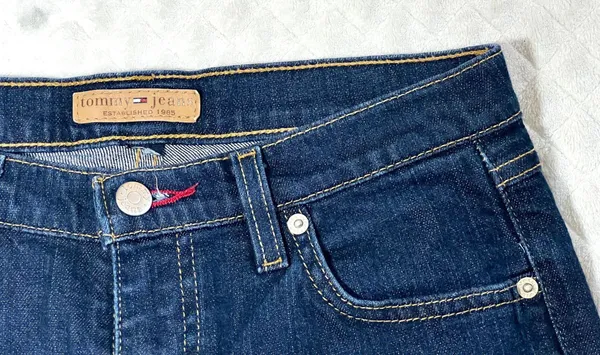 Tommy Hilfiger Tommy Jeans Shorts size 0 Low Rise Denim Blue Jean Flap Pocket Cuffed Womens - Image 2