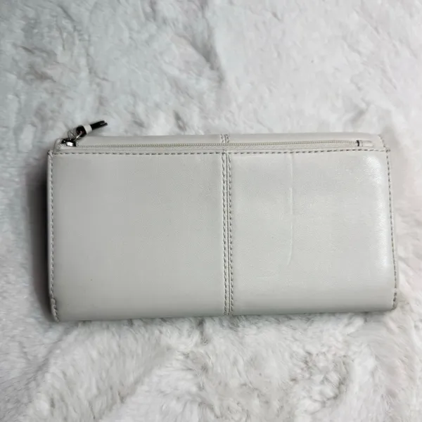 COACH y2k Ashley White Wallet - Image 2