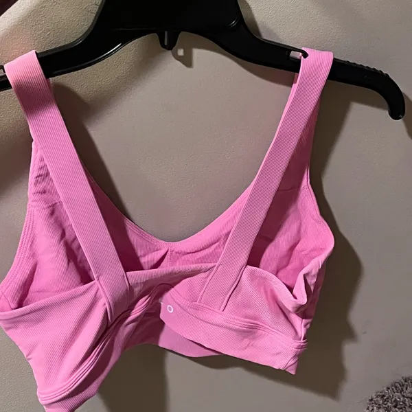 Vibrant Pink Women's Bra Size M - Image 2