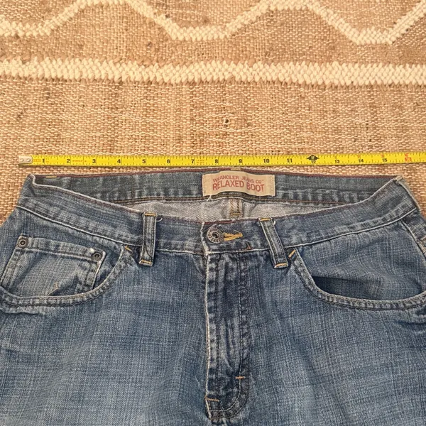 Wrangler Retro Y2K Relaxed Boot Cut Jeans Women’s Size 30 x 32 - Image 7