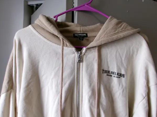 True Religion Brand Jeans cropped hoodie sweatshirt in beige/khaki size medium. - Image 2