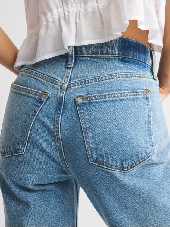 Abercrombie & Fitch High Rise 90s Relaxed Jean Size 28/6 - Image 5