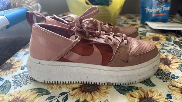 Nike Shoes - Image 2