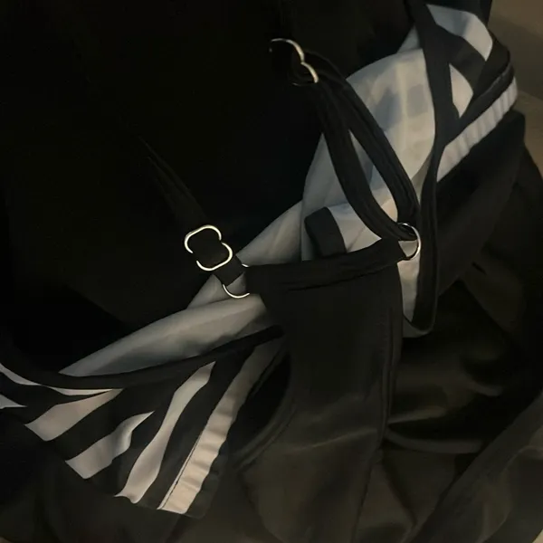Amazon Chic Black and White Striped Tankini sporty swimsuit bikini top - Image 9