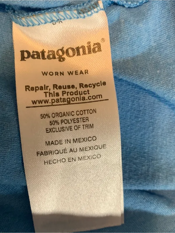 Patagonia Women’s Sky Blue Graphic Short-Sleeve Tee size Medium - Image 5