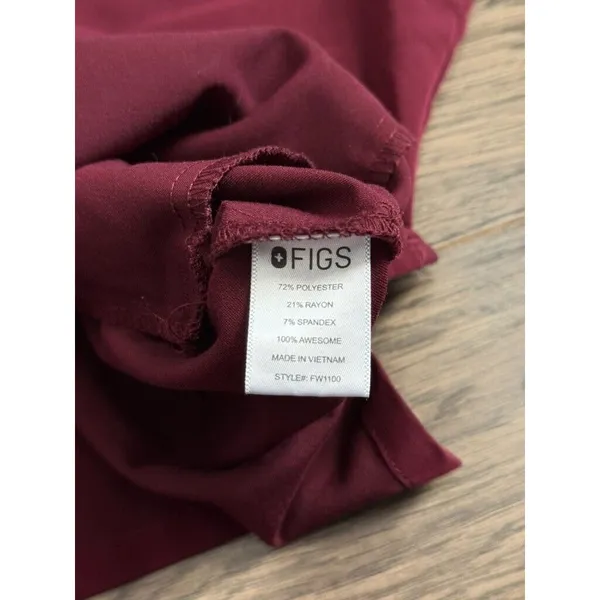 EUC‎ Womens Figs technical collection short sleeve KU University logo size XS - Image 11