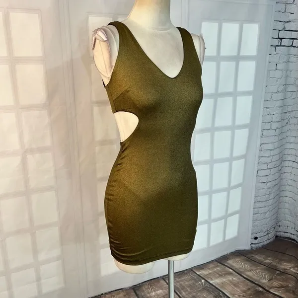 🔥5 for $25🔥 Bebe gold cutout mini bodycon cocktail party dress size XS - Image 2