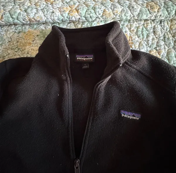 Patagonia Half Zip - Image 3