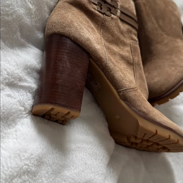 Tory Burch River Rock Suede Lug Sole Block Heel Booties Size 10 - Image 7