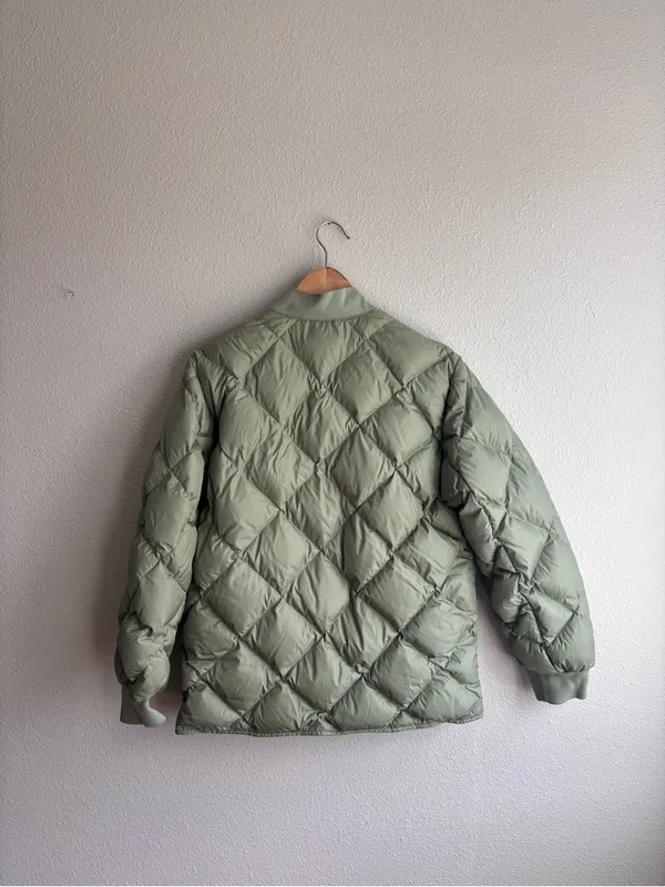 Light Olive Quilted Puffer Jacket TNA Green - Image 5