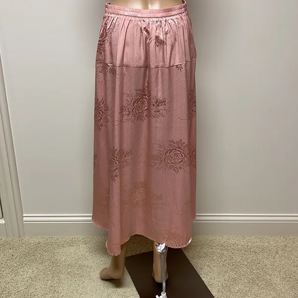 NWT fab’rik Pink Dallas Floral Slit Midi Skirt size S - Image 8