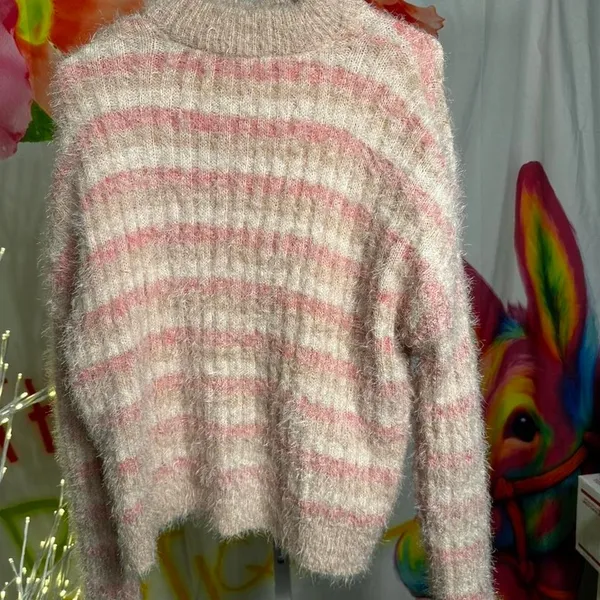 S49. Candie's pink & white striped fuzzy sweater Size XL - Image 3