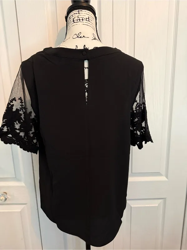 Lulu's Black Short Sleeve Lace Blouse - Image 3