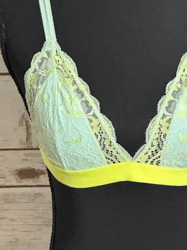 PINK Victoria's Secret mint green/neon yellow lace triangle bralette Size Medium - Image 2