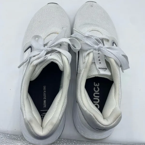 Adidas Womens 9 Running Shoes White Black Edge Lux‎ 5 Athletic Sneakers Jogging - Image 3
