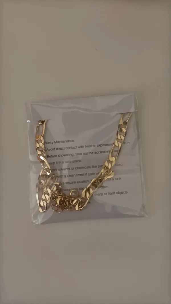 “G” necklace Gold - Image 4