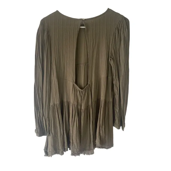 American Eagle Women's Size XS Olive‎ Green Tiered Babydoll Top - Image 6