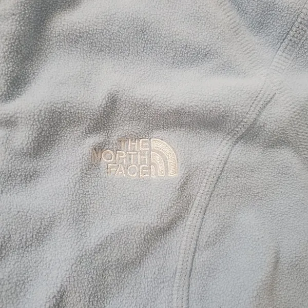 The North Face Women’s Light Blue Fleece Hooded Jacket Size Medium - Image 3