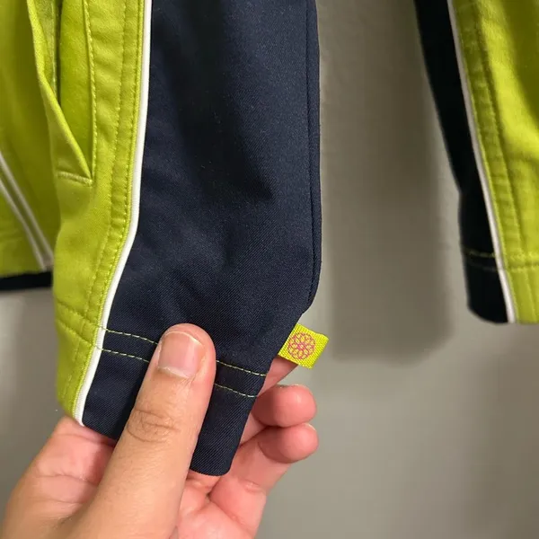 Green Lightweight Zip Up Jacket Athletic Windbreaker Fits Small - Image 2