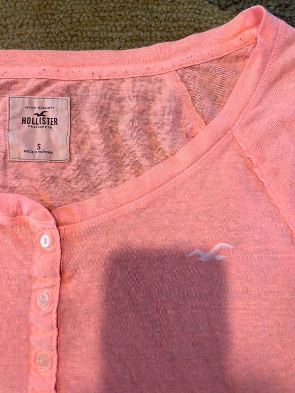Hollister Y2K Style Orange Peach Short Sleeve Henley T Shirt Burnout Material S - Image 5