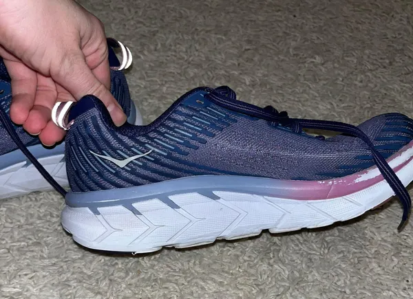 Hoka One One Bondi 6 Sneakers Size 6.5 - Image 7