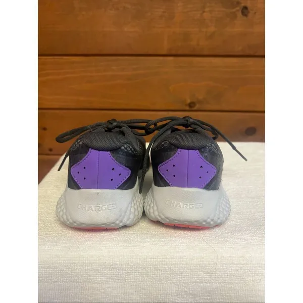 Under Armour Women's Charged Rogue 3 running shoes in a grey and purple Sz 6 - Image 3