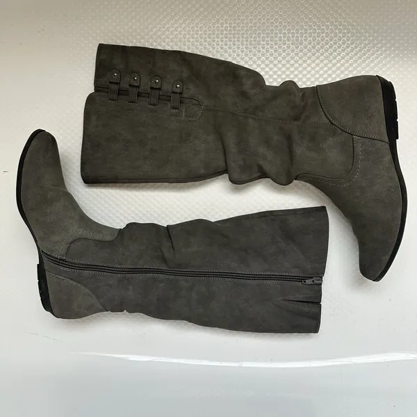 Cliffs White Mountain Tall Slouch Boots Womens 8M Faux Suede Gray Zip Up Indie - Image 3
