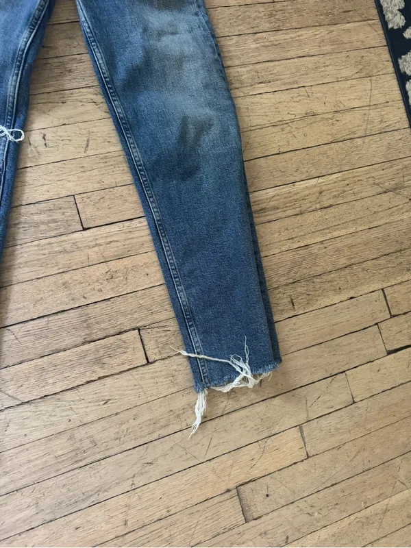 Re/Done Classic Button-Fly Distressed Women’s Jeans - Blue - Image 8