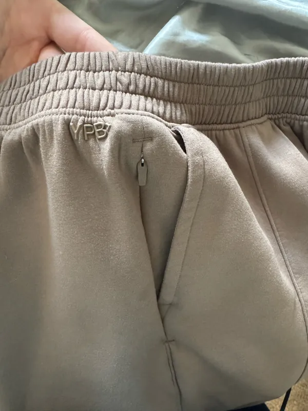 YBP Abercrombie Sweat Set - Image 5