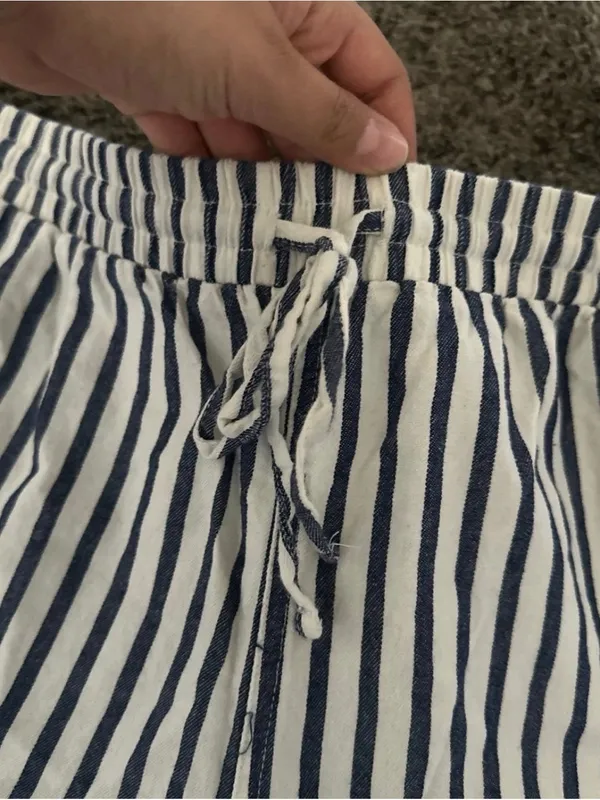 Universal threads Shorts Size Large 0178 - Image 2