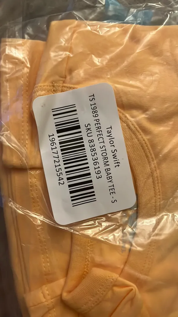 Taylor Swift Merch - Image 5
